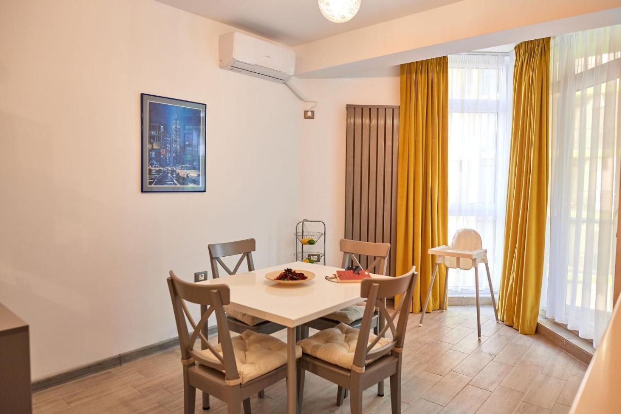 Submarine Apartment Spa N Pool Beach Resort Năvodari المظهر الخارجي الصورة